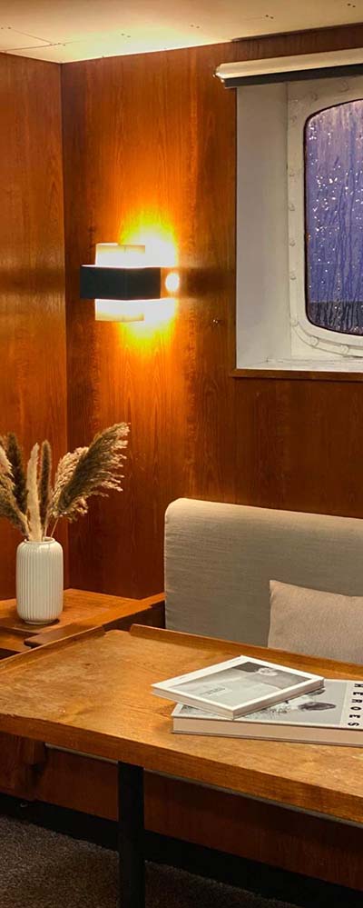 Suite lounge 400x1000