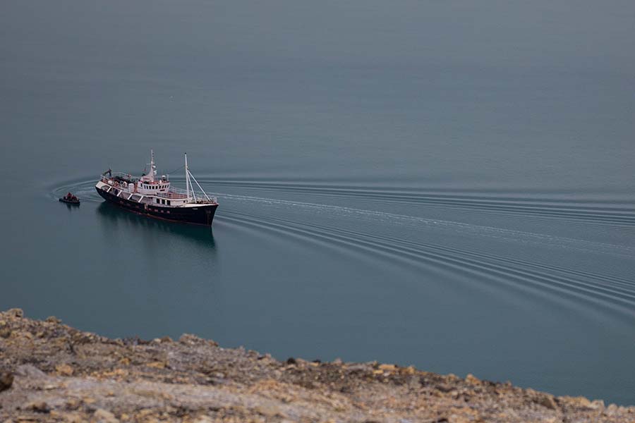 Togo calm waters 900x600